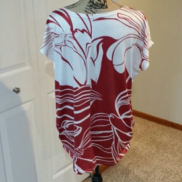 Top - Picture 2 of 3